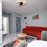 Δωμάτια σε οικογενειακή κατοικία Q'in Homes